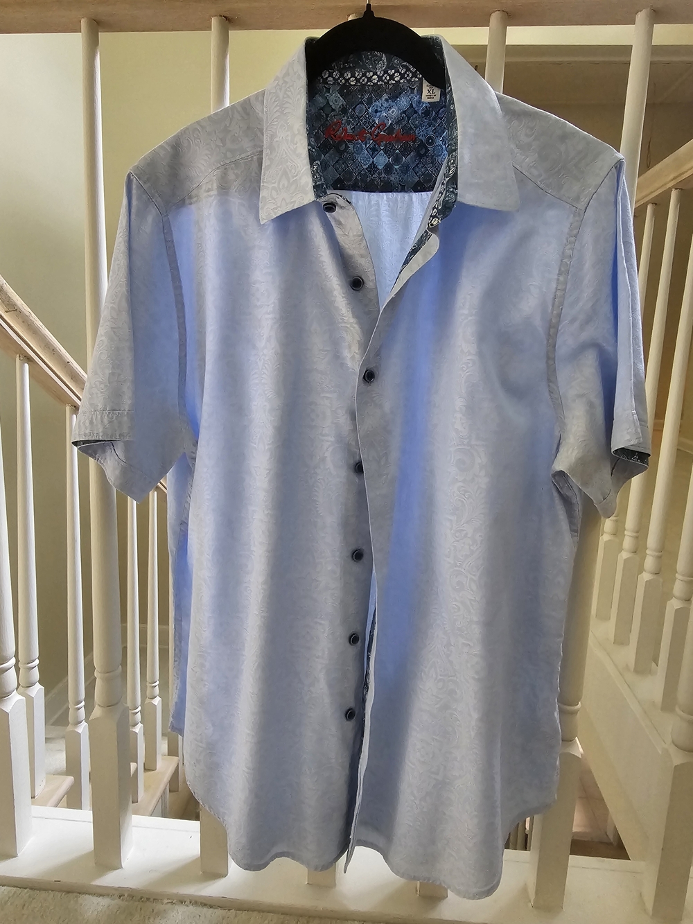 Robert Graham Light Blue Short Sleeve Button-Down Shirt XL Perfect Condition
